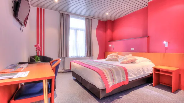 Room, Double Bed, Le Terminus 5/9