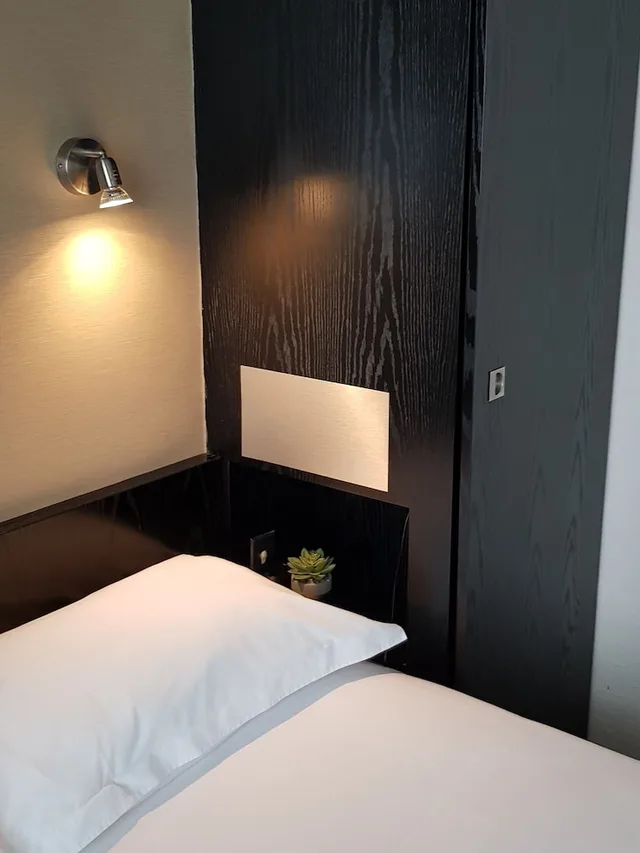 Standard, Double Bed, Hotel Alison 5/7