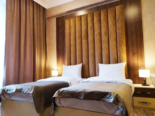 غرفة سوبيريور ثلاثية بسريرين منفصلين بإطلالة على المدينة بغرفة نوم واحدة، The Clocktower Hotel 6/10