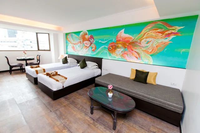 Deluxe, The Grand Sathorn 2/5