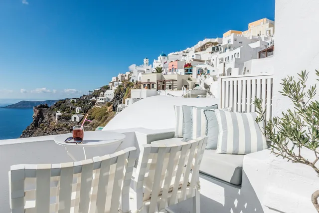 Superior, Double Bed, Caldera View، On The Rocks Santorini - Adults only 3/3