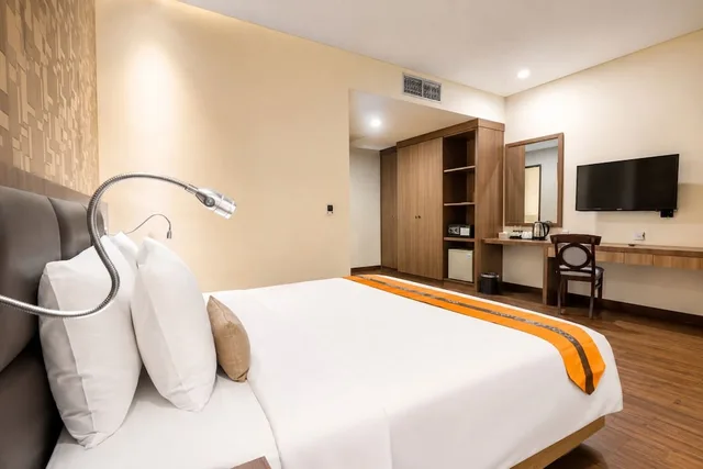 Premier, Queen Bed, Oria Hotel 6/9