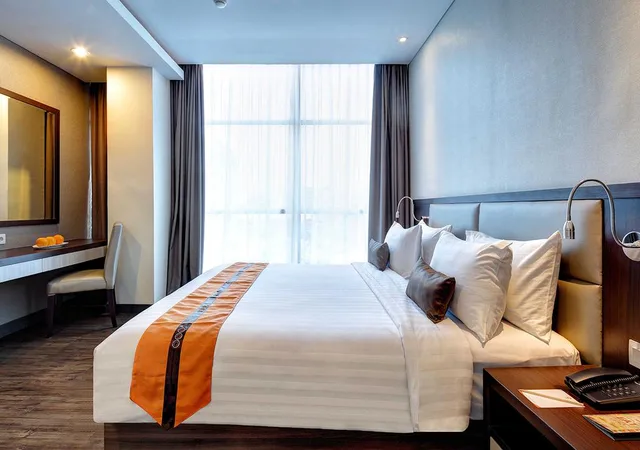 جناح بسرير كينج، Oria Hotel 4/7