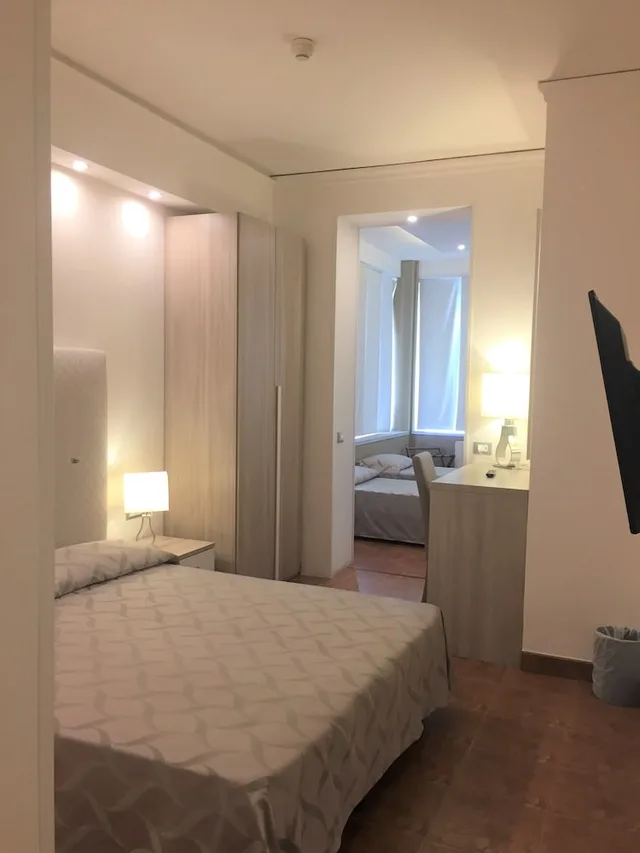 غرفة قياسية ثلاثية، Hotel Alinari 3/8