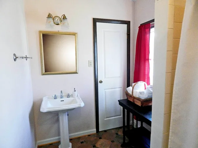 Star, Queen Bed, North Wing، Battlefield Bed &amp; Breakfast Inn 10/10