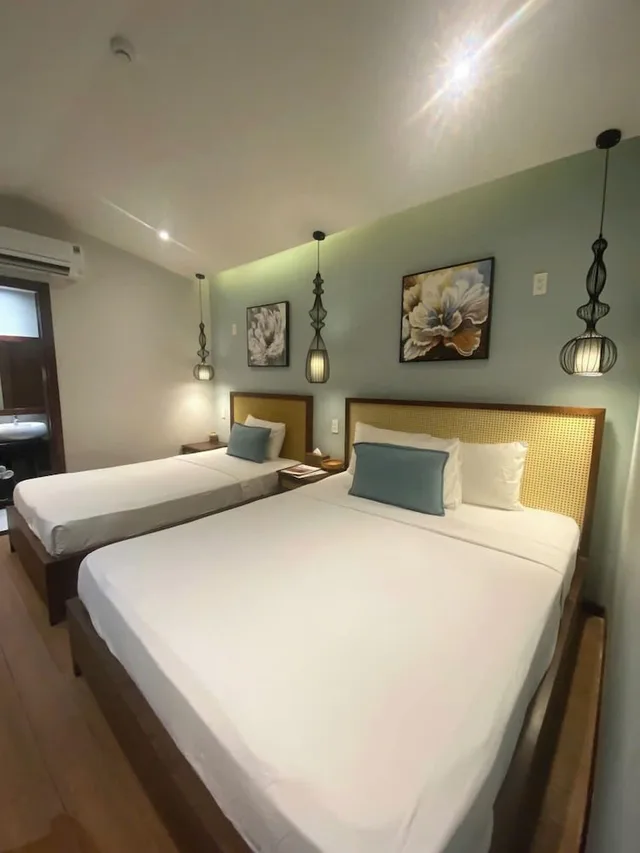 غرفة قياسية ثلاثية بسرير كوين وسرير فردي، Flower Beachstay & Coffee 4/6