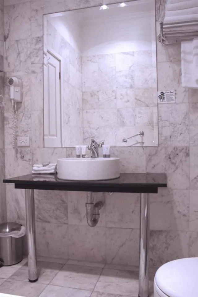 جناح بغرفة نوم واحدة، Hotel Shamrock 3/4