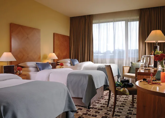 غرفة ثلاثية بثلاثة أسرّة، The Connacht Hotel 2/2