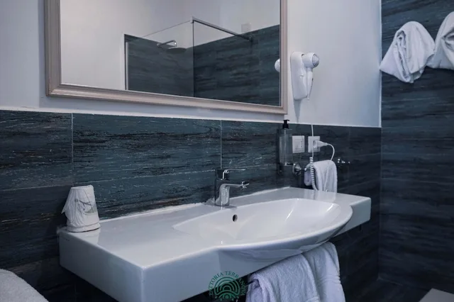 جناح جونيور بسرير مزدوج بإطلالة على البحر مع أريكة، Agriturismo Fattoria Terranova 5/7