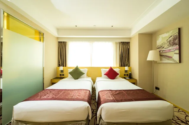 Deluxe, with Extra Bed, Eco Tree Hotel 1/8