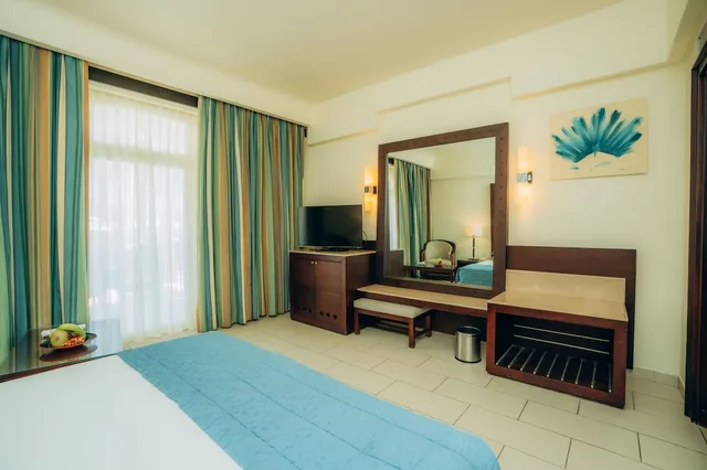 غرفة ديلوكس، Reef Oasis Blue Bay Resort and Spa 3/5