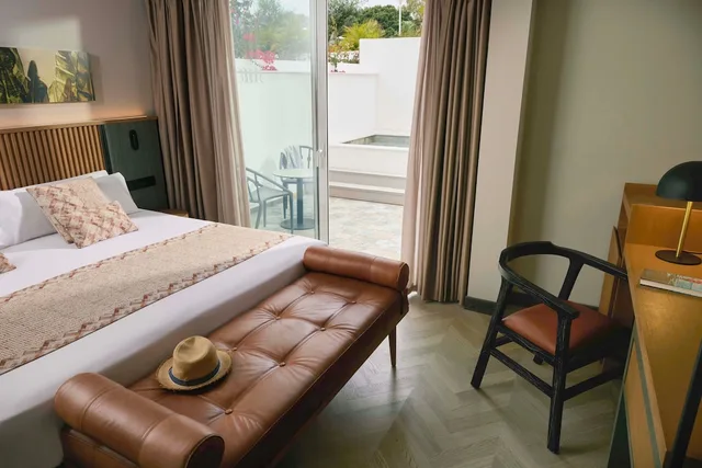 Chill, Twin Beds، Elegance Miramar Hotel 5/7