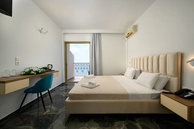 غرفة سوبيريور بسرير كوين بإطلالة على البحر مع أريكة، Preveza Beach 4/5