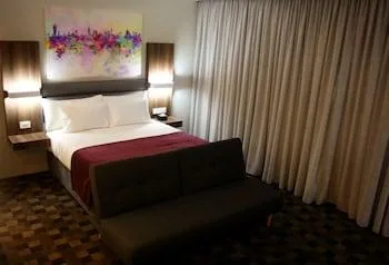 Superior, King Bed, Queen Bed, Palm Swift Luxury Accommodation 1/2