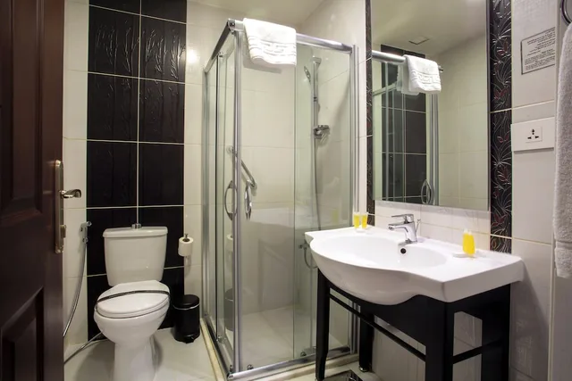 غرفة قياسية بسرير كينج، RETAJ HOTEL 9/10