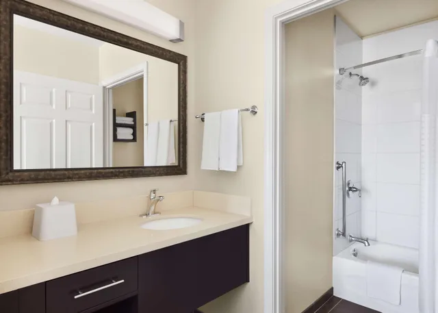 جناح بسرير كينج بإطلالة على الجبل، Homewood Suites by Hilton Cathedral City Palm Springs 3/4