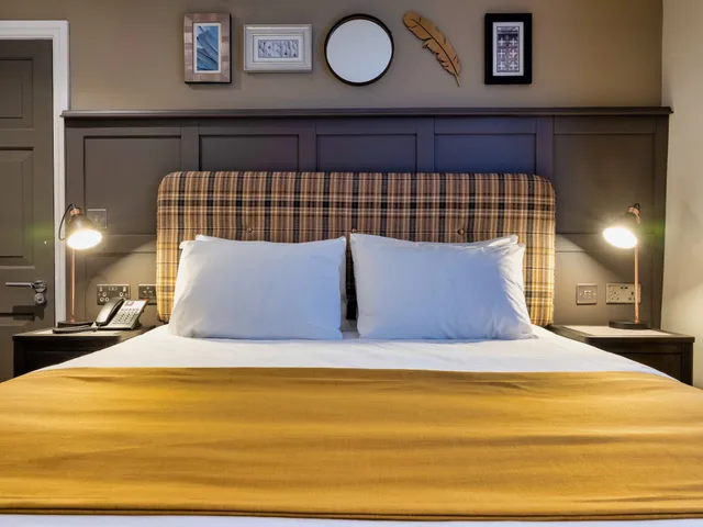 غرفة بريميوم بسرير كوين، Almondsbury Interchange Hotel 4/9