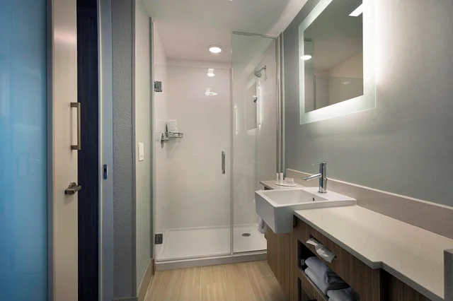 جناح بسرير كينج مع أريكة، Springhill Suites New Smyrna Beach 6/6