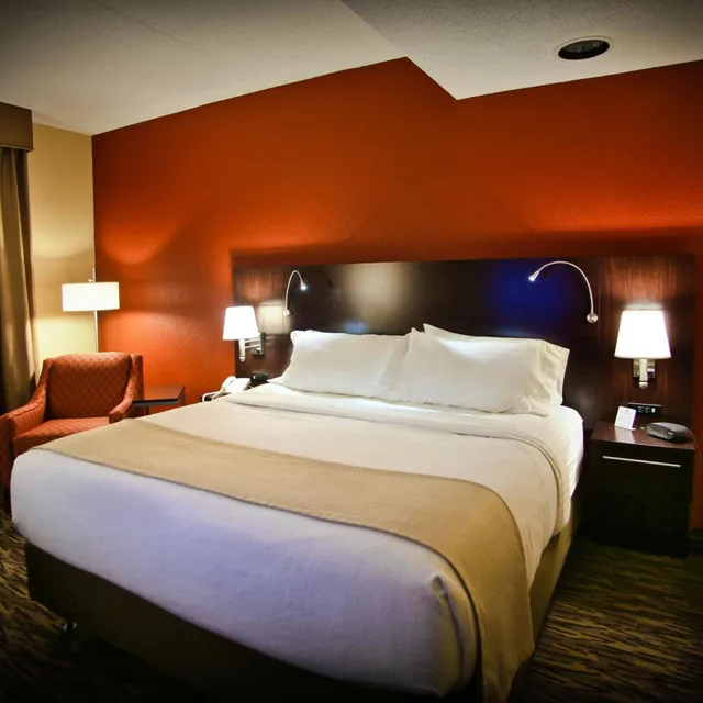 غرفة بسرير كينج لذوي الإعاقة، Pearl Street Hotel & Suites - Downtown 6/8