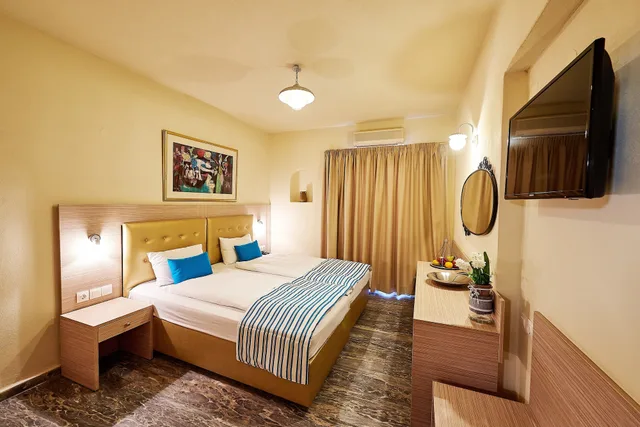 جناح متصل جونيور بسريرين منفصلين بغرفتي نوم، Thalia Deco City and Beach Hotel 2/10
