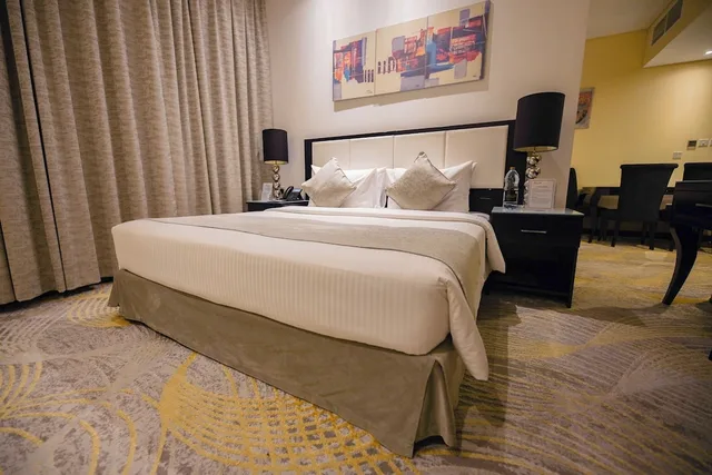 Deluxe, Suite, King Bed, 2 Bathrooms, Grand Villaggio Hotel Abu Dhabi 2/5