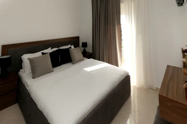 غرفة ثلاثية، VILLA DOKA 2/6