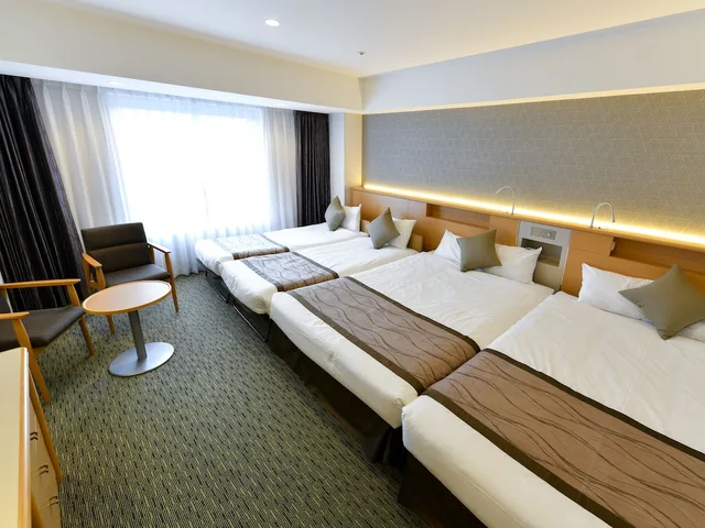 Deluxe, Quadruple, 2 Double Beds, 2 Sofa, West Wing، Narita Tobu Hotel Airport 1/1