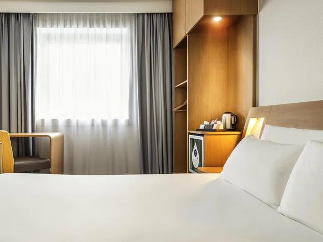 غرفة بسرير مزدوج لذوي الإعاقة، Novotel Marne la Vallee Noisy le Grand 4/5