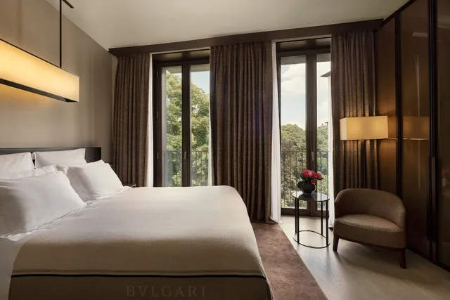 غرفة سوبيريور بسرير كينج، Bulgari Hotel Milano 2/9