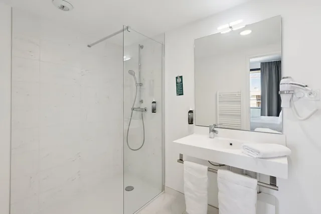 Comfort, Studio, Twin Beds, All Suites Appart Hotel Paris Ouest Colombes 2/2