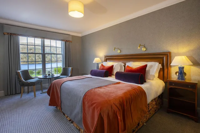 غرفة بسرير كوين، Knipoch Hotel 1/2
