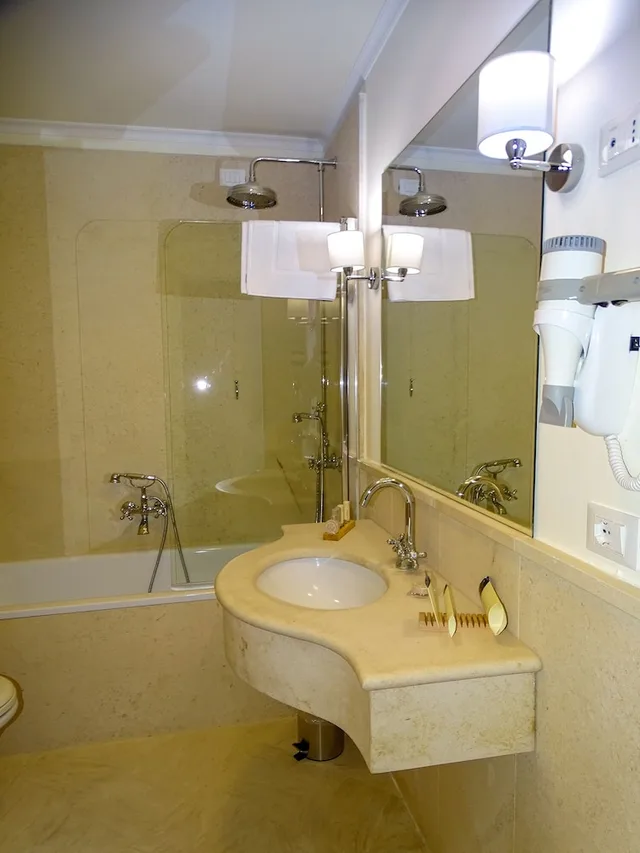 Room, Twin Beds, Torrione Hotel 4/4