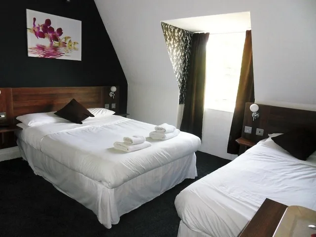 غرفة كومفورت بسرير مزدوج وسرير فردي، Blossom Guest House 1/1