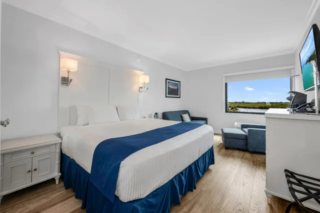 غرفة فاخرة بسرير كينج، Bayfront Inn 5th Avenue 1/1