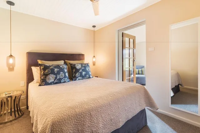 جناح سوبيريور بإطلالة على البحيرة بغرفة نوم واحدة، Stonewell Cottages & Vineyards 1/1