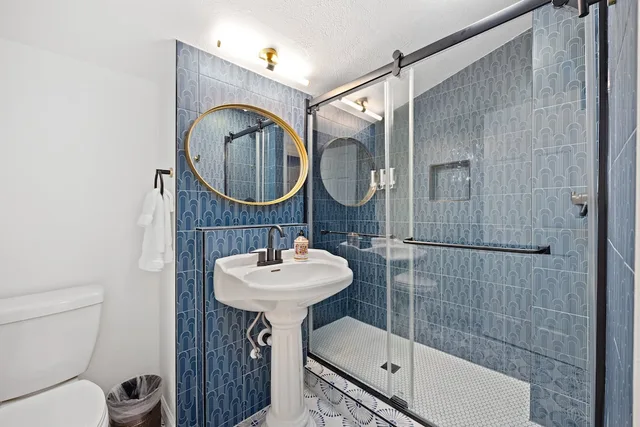Grand, Multiple Bedrooms, Suite, King and Queen Bed, City View، The Adagio Bed and Breakfast 2/2