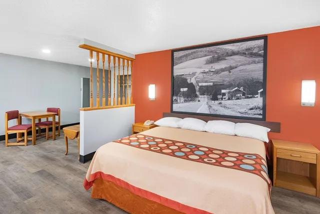 جناح بسرير كينج، Super 8 By Wyndham Waynesburg 1/2