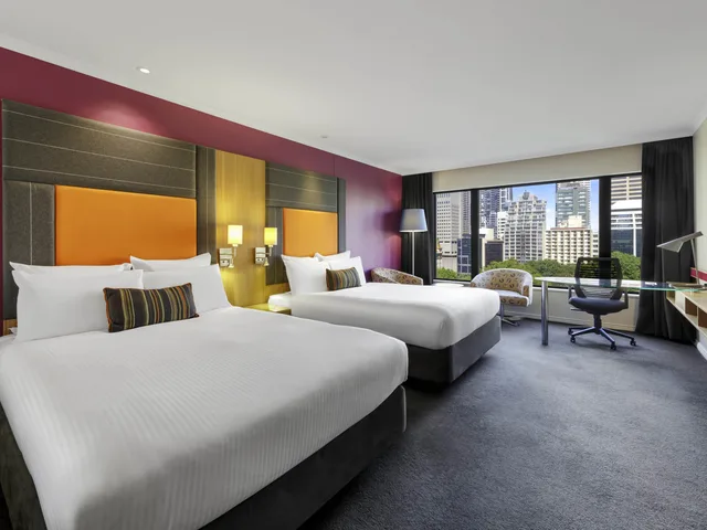 غرفة سوبيريور بسرير كوين بإطلالة على المتنزه، PULLMAN SYDNEY HYDE PARK 2/4