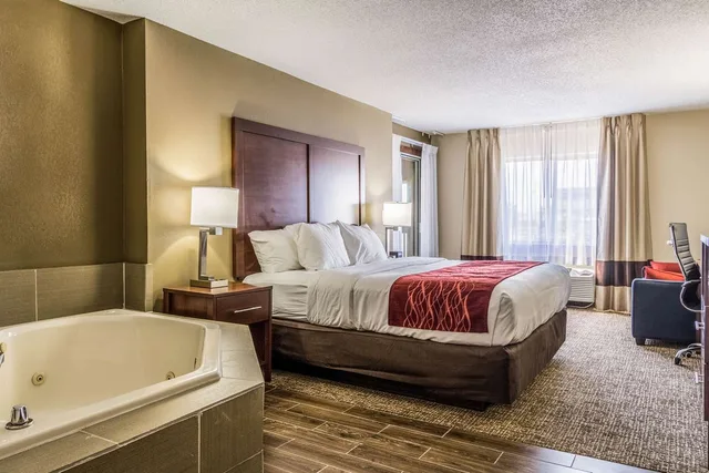 جناح بسرير كينج، Comfort Inn Norwalk - Sandusky 2/3