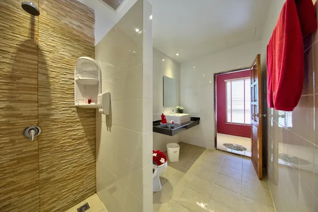 Villa, King Bed, Sea View, Crystal Bay Yacht Club 1/1