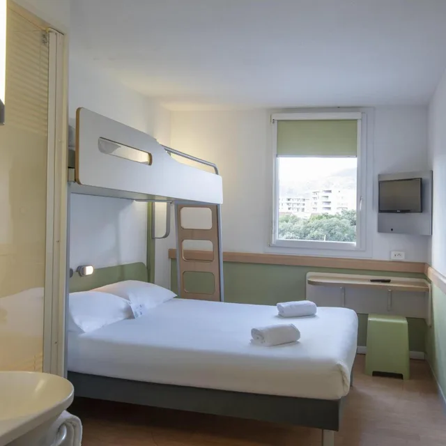 غرفة ثلاثية، Ibis budget Ajaccio 6/9