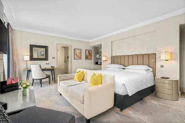 Level, King Bed, Sea View, Executive Level، The Galmont Hotel and Spa 1/5