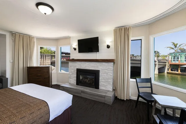 جناح، Capitola Venetian Hotel 4/8