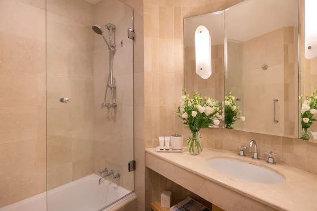 غرفة سوبيريور بسريرين مزدوجين، Sofitel Sydney Wentworth 5/6