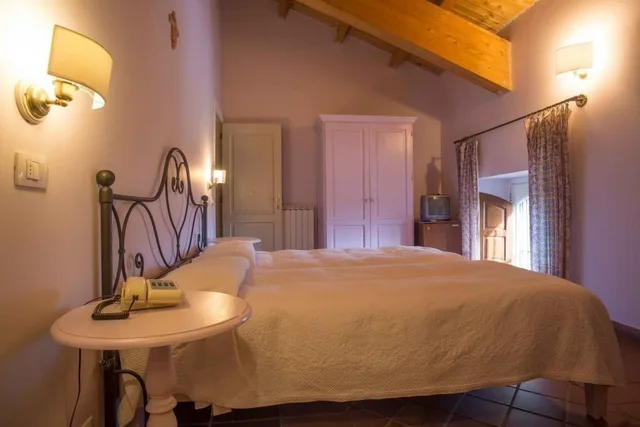 غرفة قياسية بسرير كوين، Tenuta San Michele 3/3