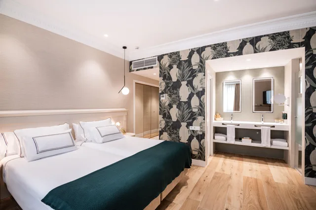 غرفة بريميوم بسرير كينج، Melia Plaza Valencia Hotel 5/10