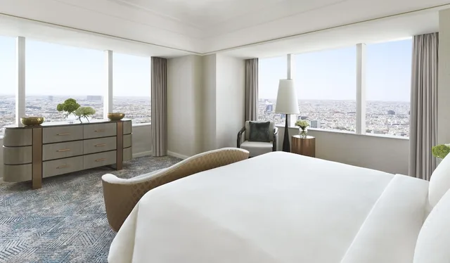 جناح تنفيذي بسرير كينج، فندق فور سيزونز الرياض في مركز المملكة(Four Seasons Hotel Riyadh at Kingdom Centre) 2/4