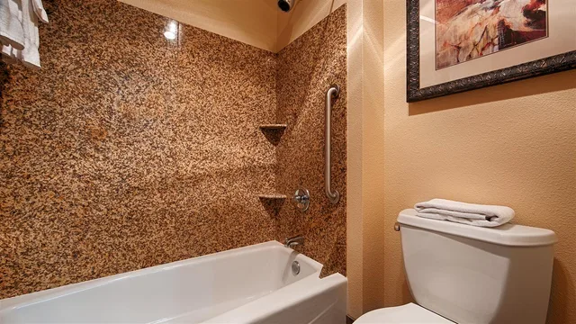 غرفة ديلوكس بسرير كينج، Lloyd Hotel Astoria Bayfront, Ascend Hotel Collection, OR 4/4