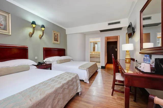 غرفة بسرير كينج بإطلالة على الحديقة، Protea Hotel By Marriott Livingstone 1/13