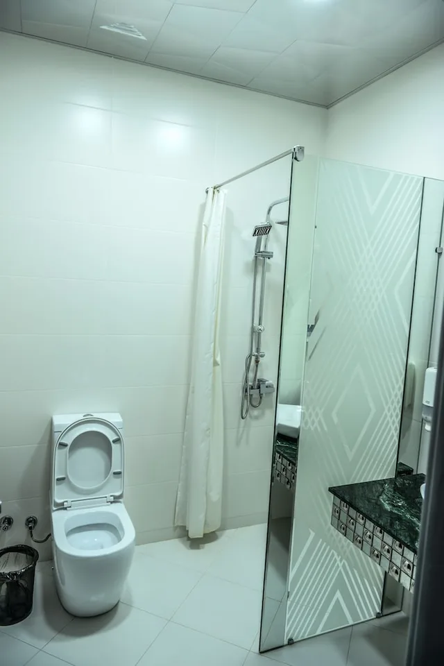 غرفة قياسية بسرير كينج بإطلالة على البحيرة، Armada Villa Hotel 4/4